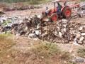 ดำเนินการดันขยะลงบ่อขยะเทศบาลตำบลแม่พริก Image 1